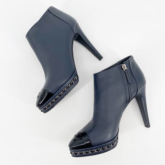 Chanel EU 38 Navy Leather Ankle Boots Patent Cap Toe Chain Platform Booties - Picture 4 of 14